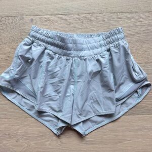 Lululemon Hotty Hot High Rise Shorts 2.5”